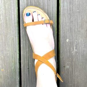 Forever 21 Cute Strap Tan Sandals sz 8,5